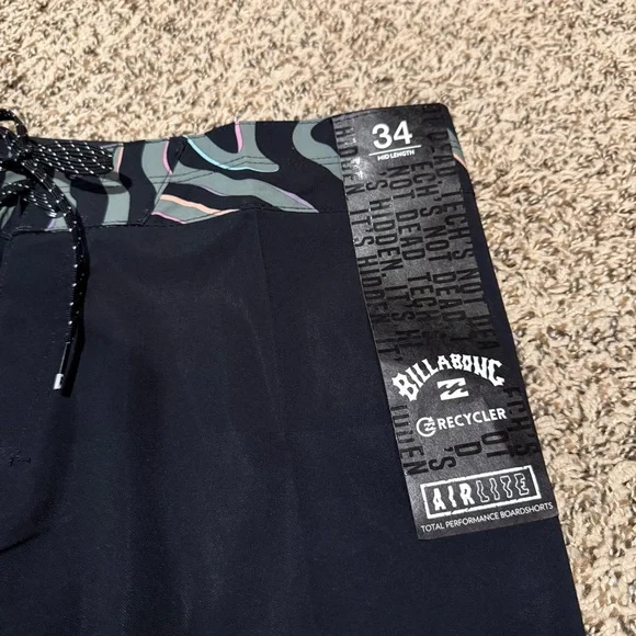 Billabong Black and Green Airlite Patterned Board Shorts - Picture 3 of 7